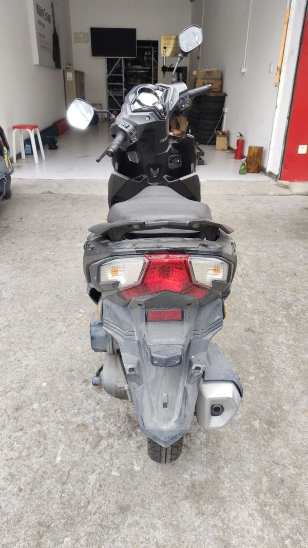 二手新大洲本田裂行 RX125Fi