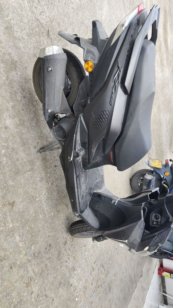 二手新大洲本田裂行 RX125Fi