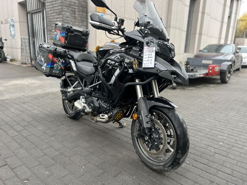 二手贝纳利金鹏 TRK502