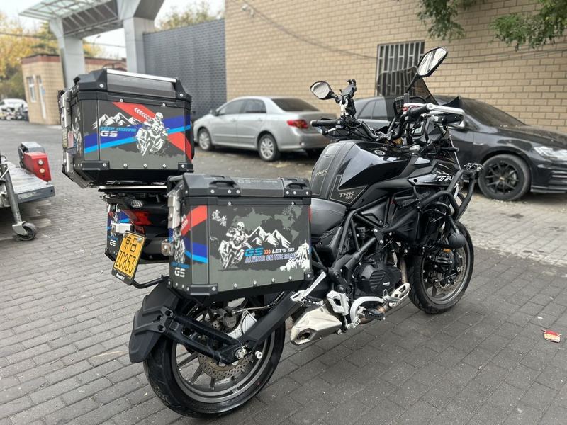 二手贝纳利金鹏 TRK502