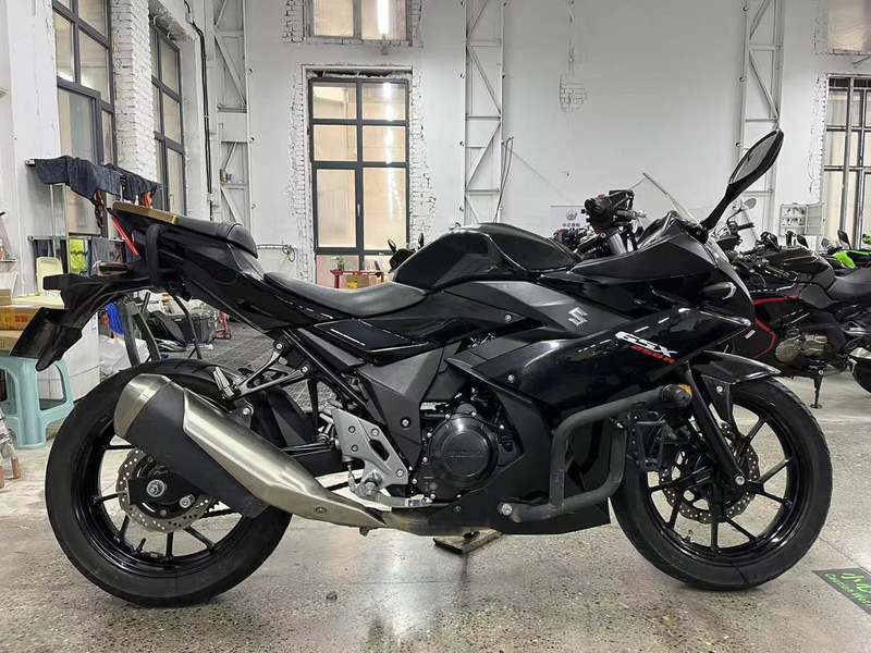 二手豪爵铃木GSX250R