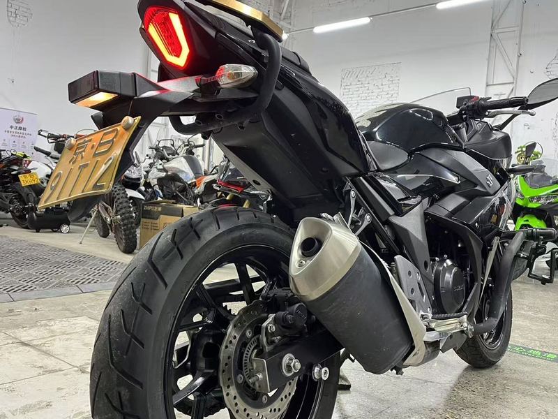 二手豪爵铃木GSX250R