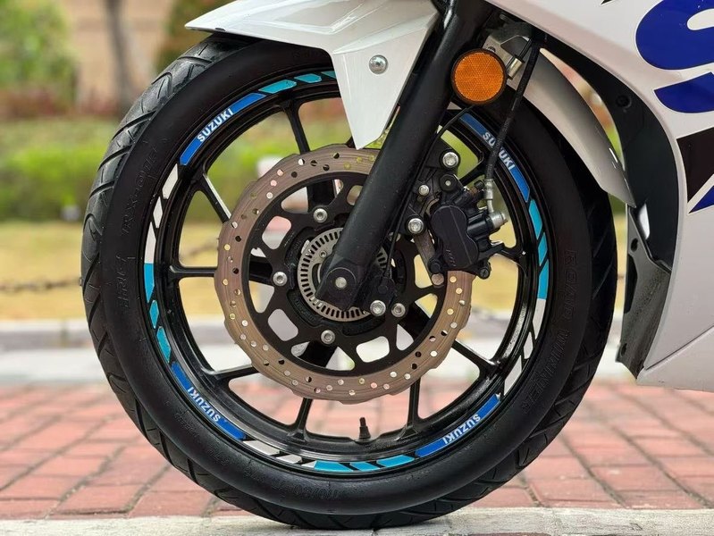 二手豪爵铃木GSX250R