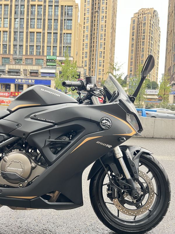 二手QJMOTOR赛250
