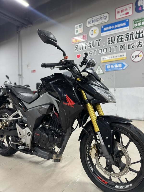 二手五羊本田CB190R 暴锋眼