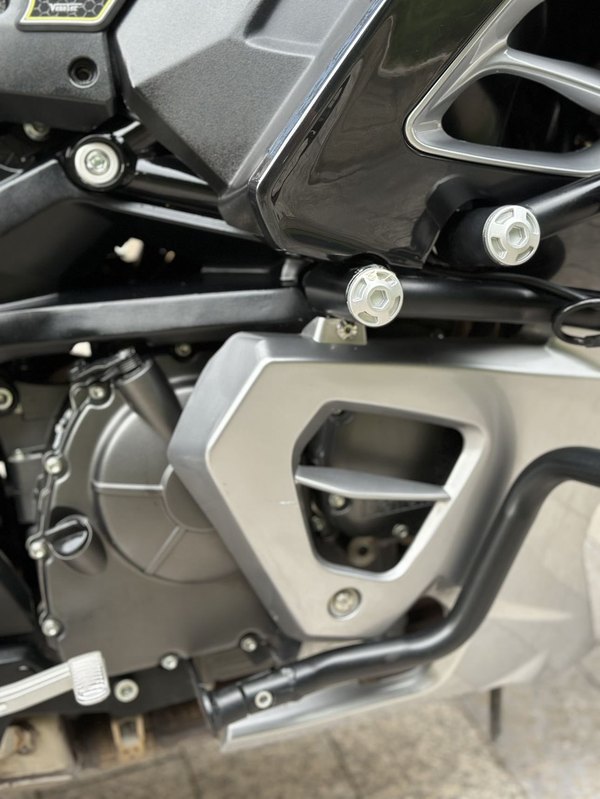 二手贝纳利600GC