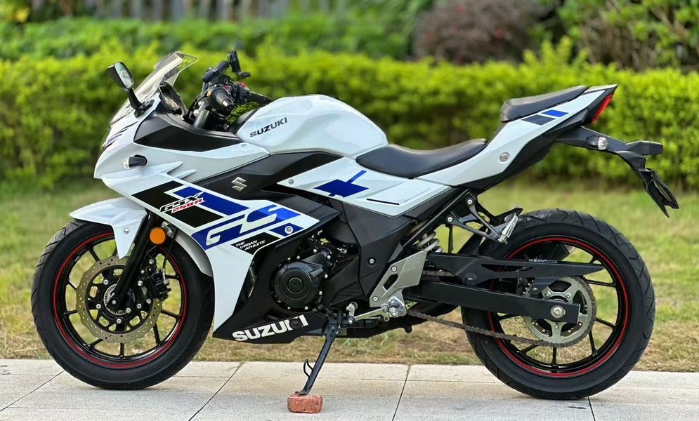 二手豪爵铃木GSX250R