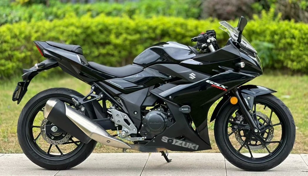二手豪爵铃木GSX250R