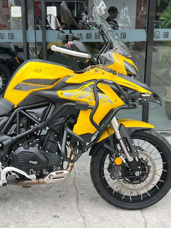 二手贝纳利金鹏 TRK502