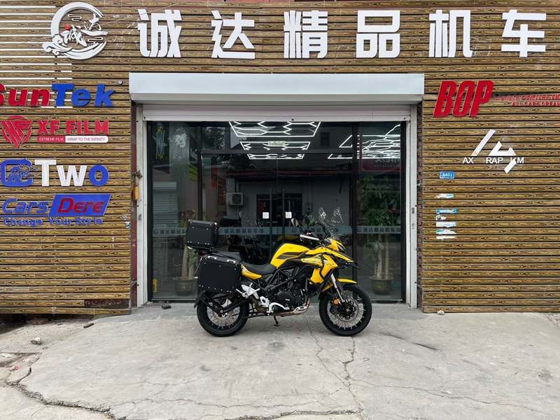 二手贝纳利金鹏 TRK502
