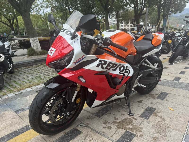 二手本田CBR650R