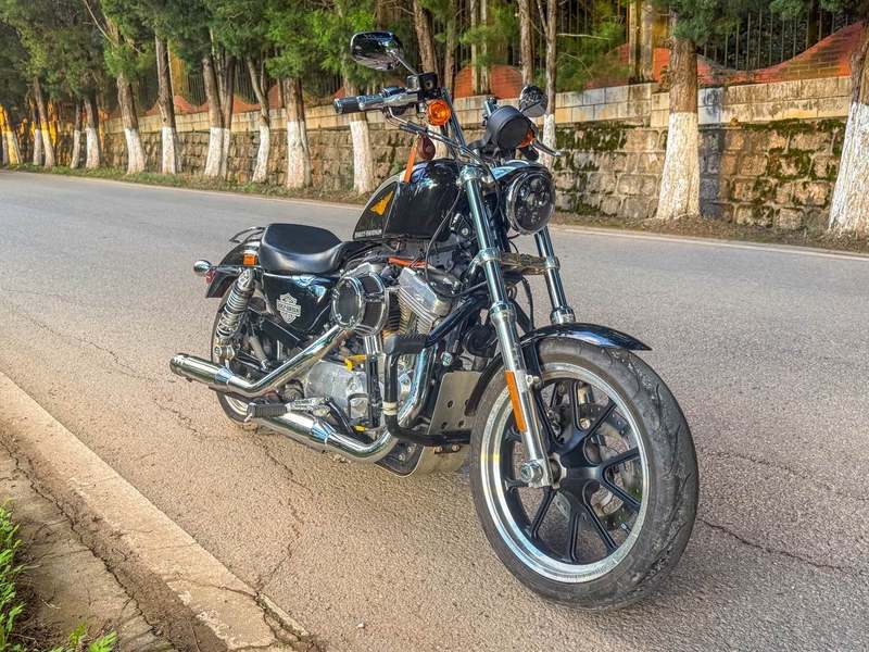 二手哈雷戴维森883L SuperLow