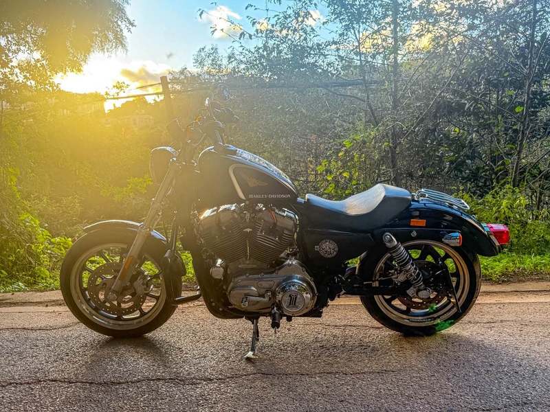 二手哈雷戴维森883L SuperLow