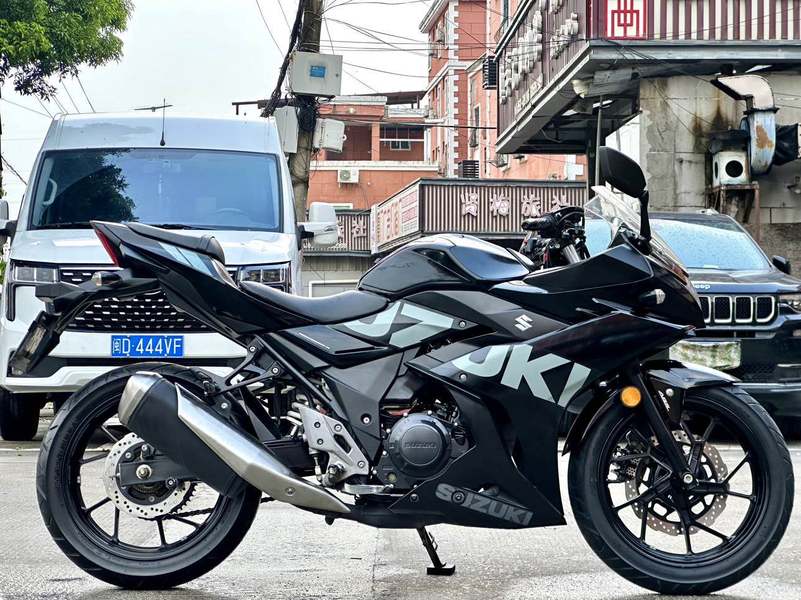 二手豪爵铃木GSX250R