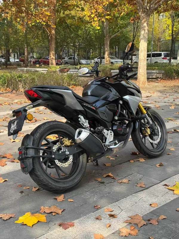 二手五羊本田CB190R 暴锋眼