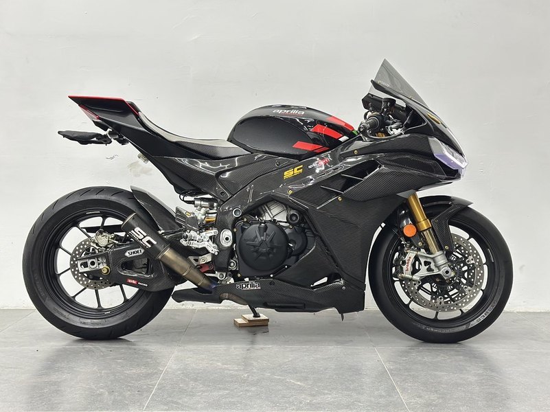 二手阿普利亚RSV4