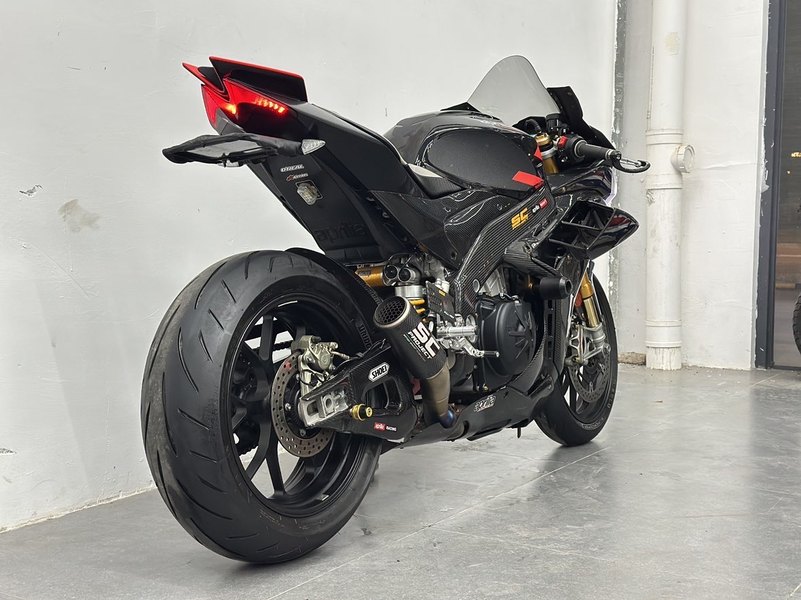 二手阿普利亚RSV4