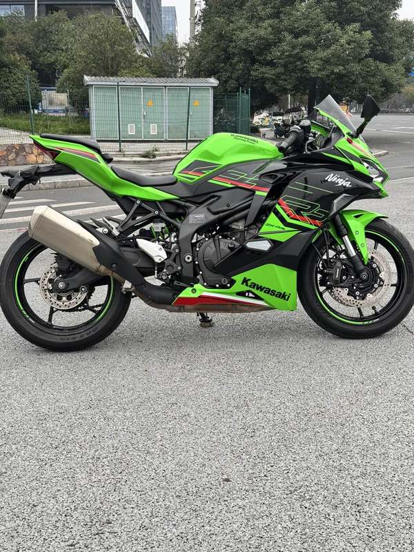二手川崎ZX-4R