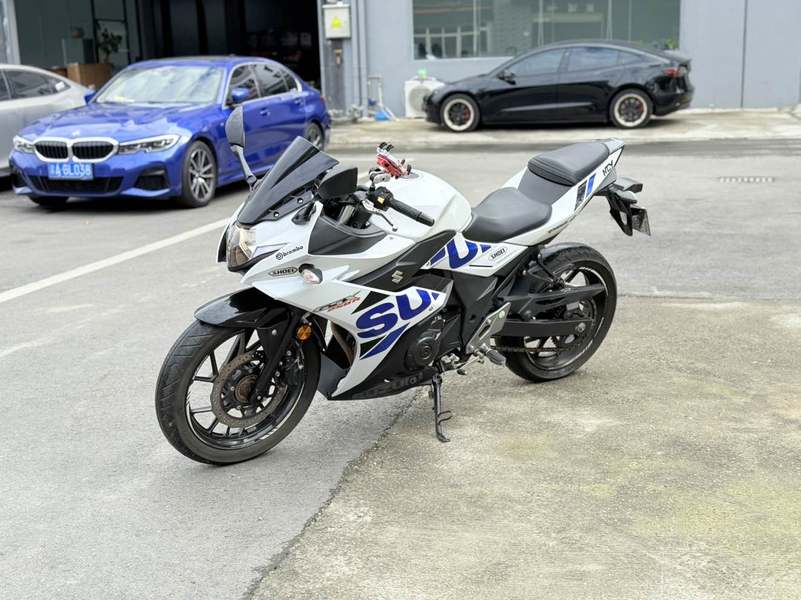 二手豪爵铃木GSX250R