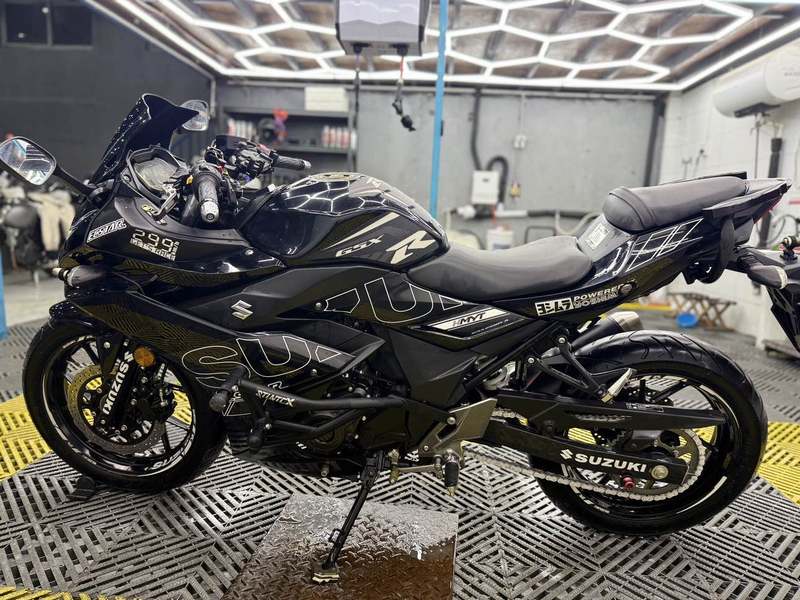 二手豪爵铃木GSX250R