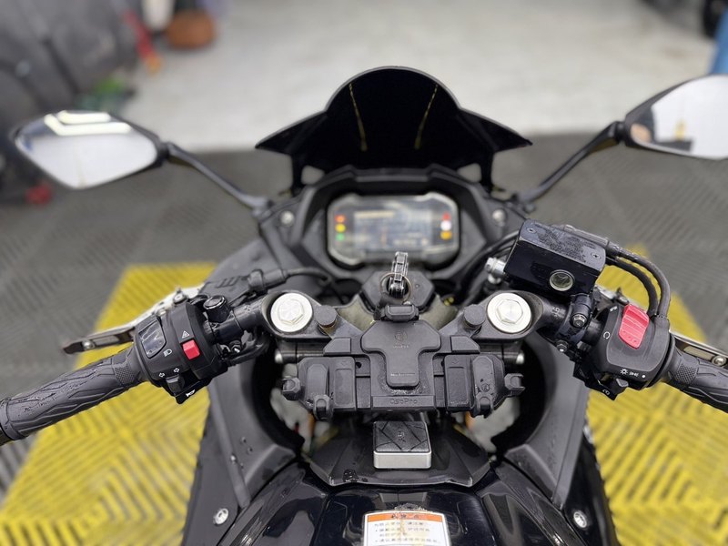 二手豪爵铃木GSX250R