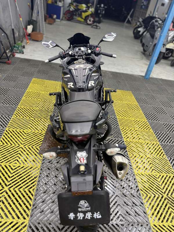 二手豪爵铃木GSX250R
