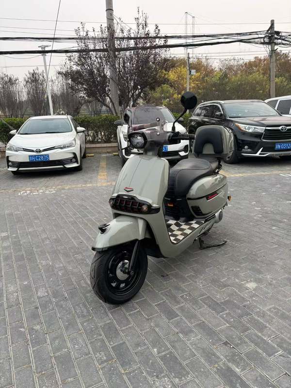 二手维多利亚Sixties 300i