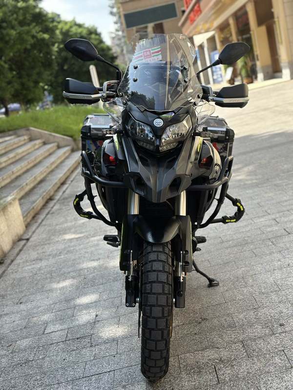 二手贝纳利金鹏 TRK502