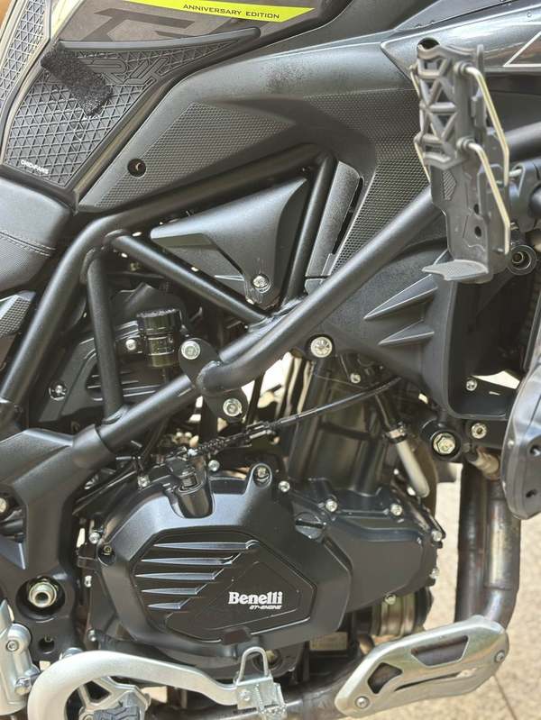 二手贝纳利金鹏 TRK502