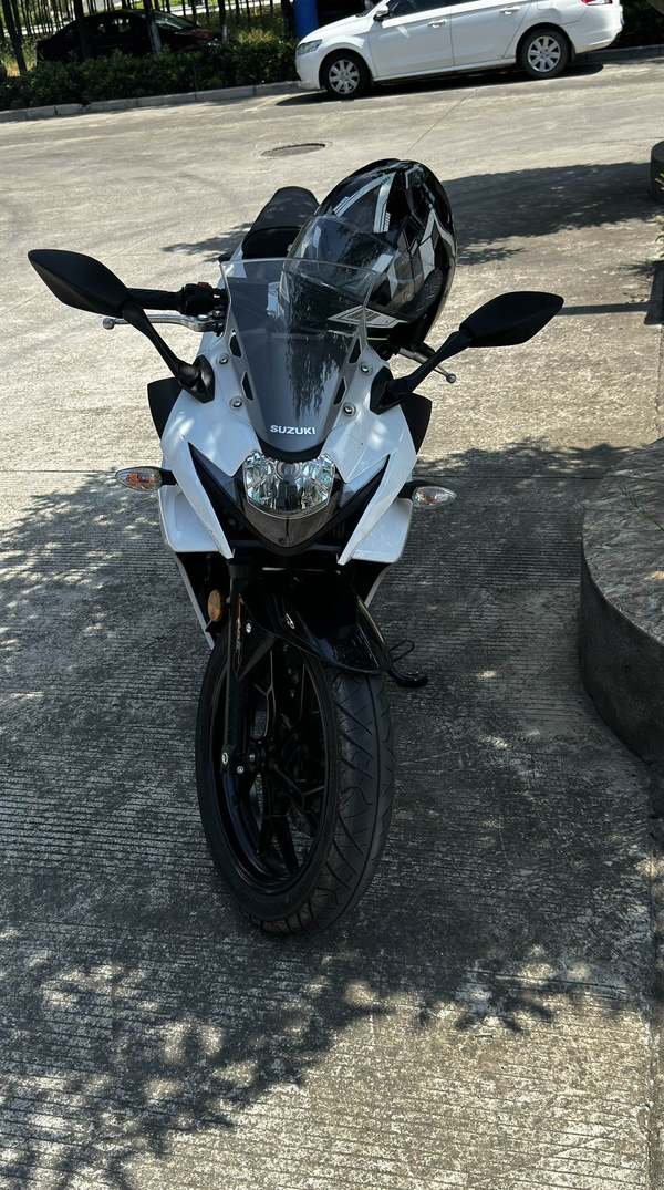 二手豪爵铃木GSX250R