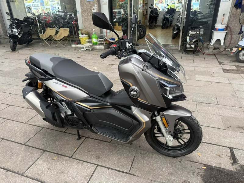 二手QJMOTOR鸿150ADV