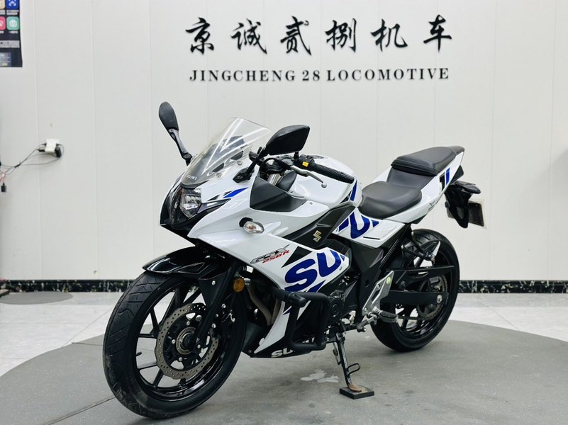 二手豪爵铃木GSX250R