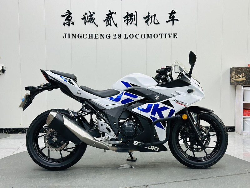 二手豪爵铃木GSX250R