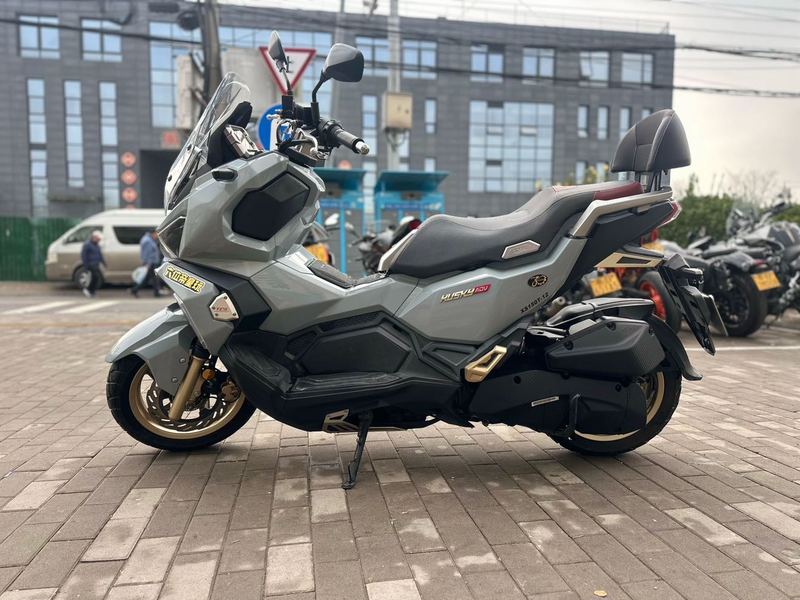 二手三阳哈士奇 Husky ADV150