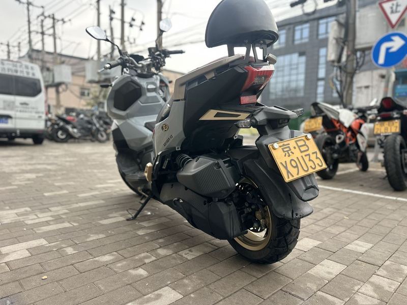 二手三阳哈士奇 Husky ADV150