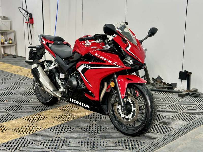 二手本田CBR400R