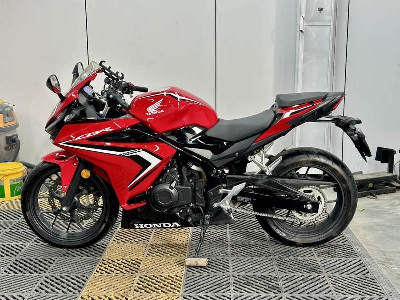二手本田CBR400R