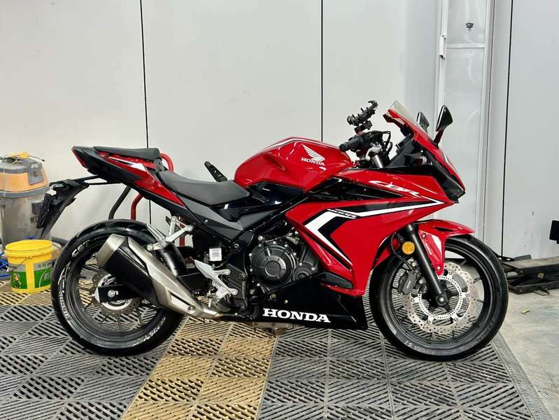 二手本田CBR400R