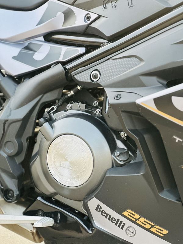 二手贝纳利龙卷风 Tornado 252R