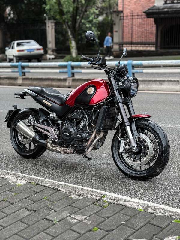 二手贝纳利幼狮 Leoncino 500