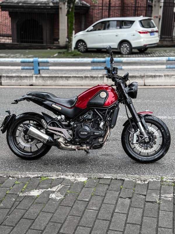 二手贝纳利幼狮 Leoncino 500