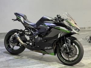二手川崎ZX-4R