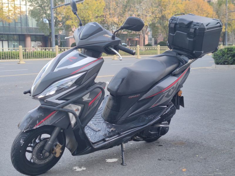 二手新大洲本田裂行 RX125Fi