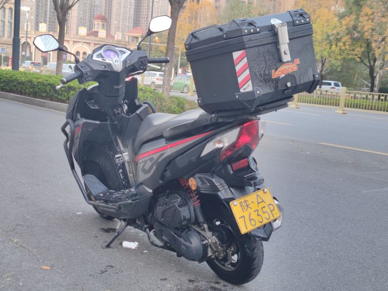 二手新大洲本田裂行 RX125Fi