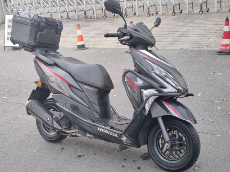 二手新大洲本田裂行 RX125Fi