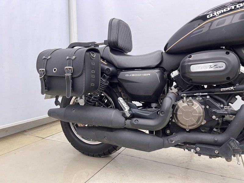 二手QJMOTOR闪300