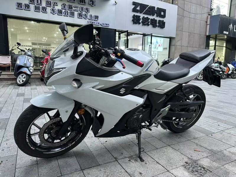 二手豪爵铃木GSX250R