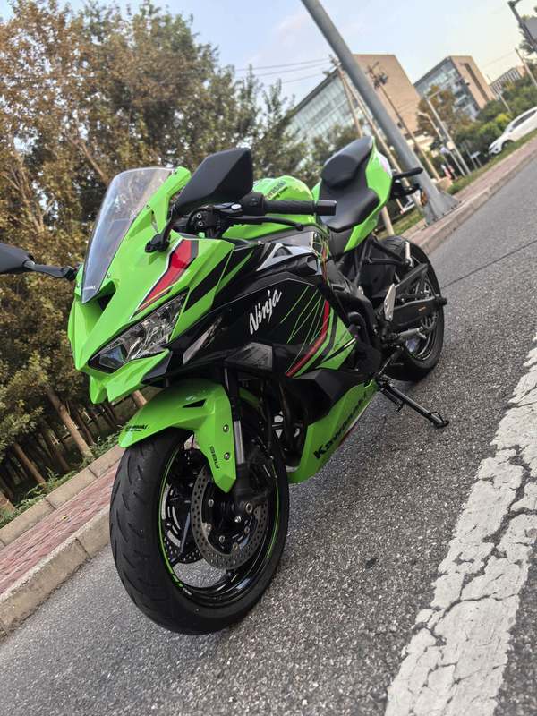 二手川崎ZX-4R