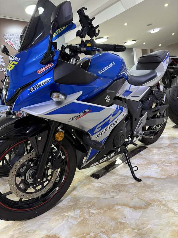 二手豪爵铃木GSX250R