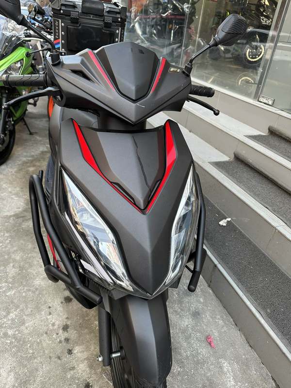 二手新大洲本田裂行 RX125Fi